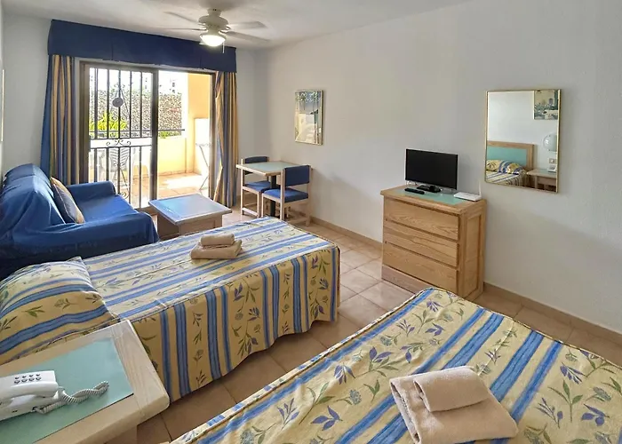 In Castle Harbour, Cristianos C003 * ロスクリスティアーノス